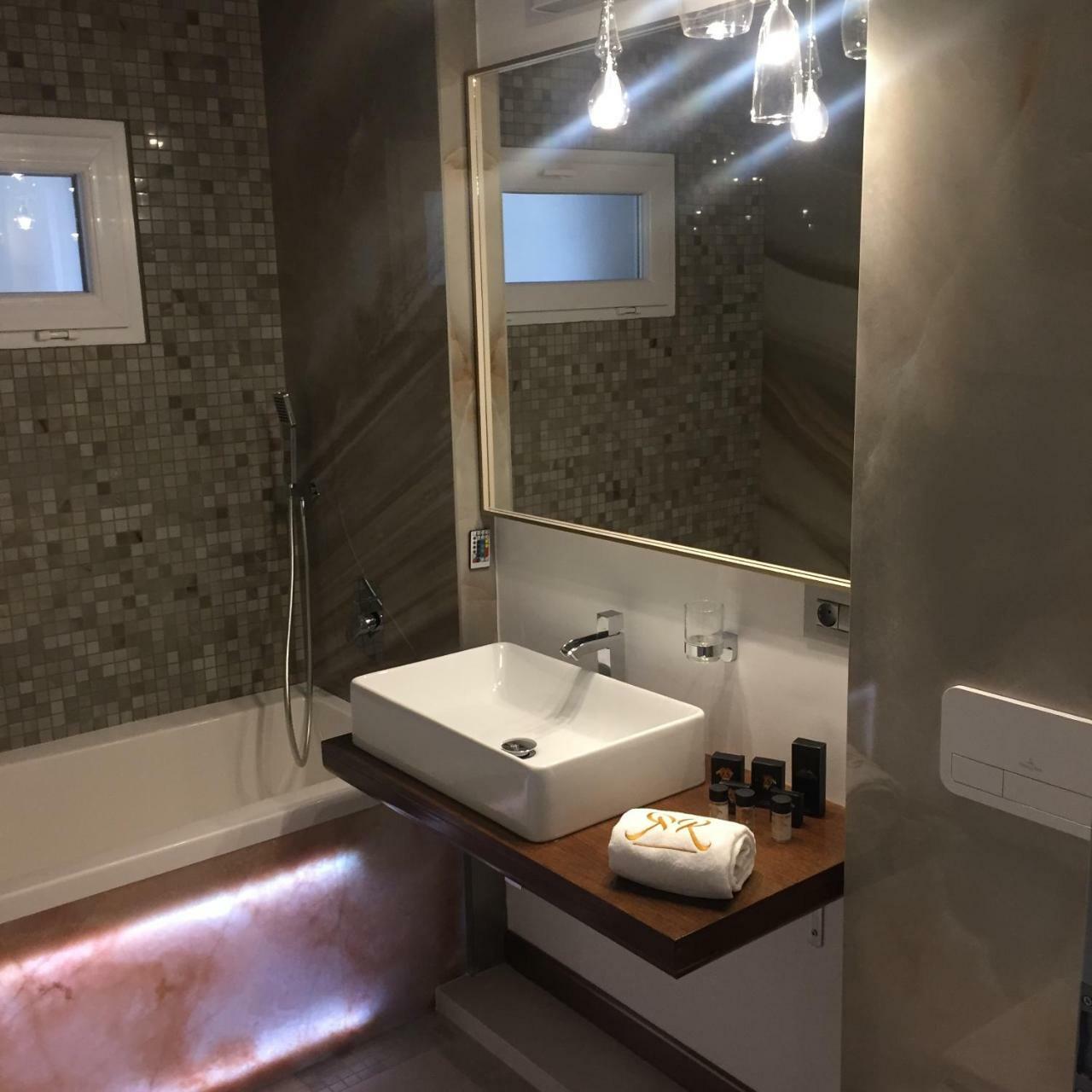 Rubio Residence - Accmonia Luxury Apartment أراد المظهر الخارجي الصورة